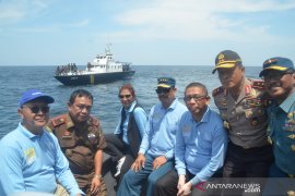 Menteri Susi Pudjiastuti pimpin penenggelaman 26 kapal asing di Kalbar
