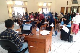 LDK-SKI UNG wadahi bimbingan belajar untuk calon mahasiswa baru