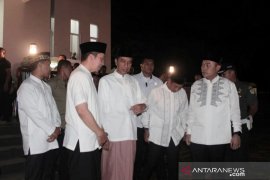 Jokowi hadiri tarawih perdana di Masjid Jenderal Besar Soedirman