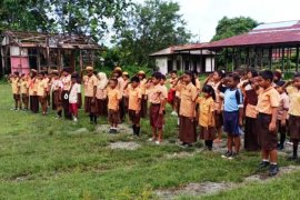 Anak-anak perbatasan pilih sekolah ke Malaysia