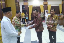 Nilai UN SMA/SMK di Jatim meningkat