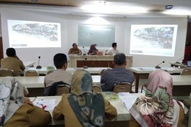 Pemkot Banjarmasin kaji rumah lanting untuk wisata