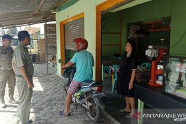 Satpol PP Bangka pantau rumah makandi bulan ramadhan