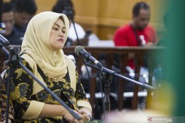 Neneng dituntut 7,5 tahun penjara terkait izin proyek Meikarta