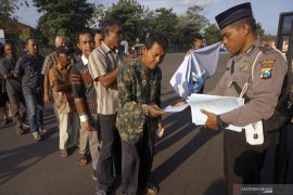 SIM keliling ngabuburit