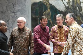 Aneka ragam corak batik warnai sidang Dewan Keamanan PBB