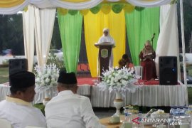 Gubernur : Safari Ramadhan untuk silaturrahmi