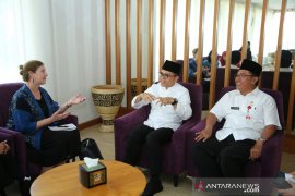 Lembaga pendidikan AS kembangkan sekolah model bagi anak tuna ganda di Banyuwangi