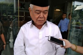 KPK dalami dua hal pemeriksaan tiga saksi  untuk Sofyan