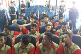 Kepolisian kawal ketat pemindahan 24 tahanan Rutan Karimun