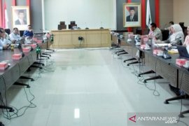 Pansus RTRW kawasan industri Maloy kecewa terhadap OPD