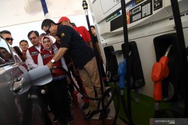 Menteri ESDM Tinjau SPBU Tol Ngawi-Solo