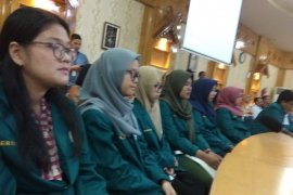 Wagub Babel minta  lulusan kedokteran pulang kampung