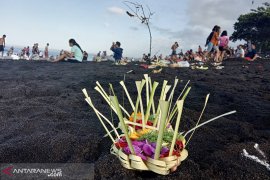 Ketut Gubah: "Banyu Pinaruh" untuk pembersihan diri