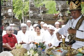 Wabup Bangli hadiri Penglukatan Agung Banyu Pinaruh