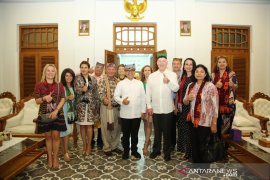 Biro perjalanan AS jajaki kerja sama dengan pelaku wisata Banyuwangi