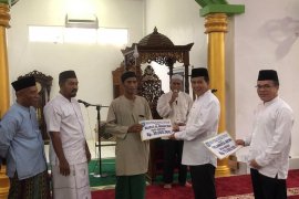 Bupati Bangka Tengah gelar safari Ramadhan di 30 masjid