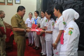 Bidan Jembrana diperintahkan pantau kesehatan lingkungan