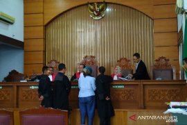 Ratna Sarumpaet mengaku sudah empat kali menjalani operasi plastik