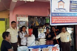 Bulog NTT optimalkan peran 407 RPK jaga stabilisasi harga pangan