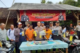 Pelaku teror pembakaran mobil di Jember diungkap polisi