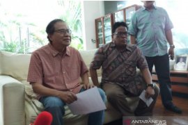 Rizal Ramli melepas peserta Aksi 22 Mei ke Bawaslu