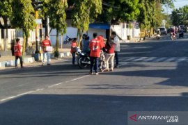 Suporter bola Madura galang dana untuk anak yatim