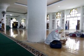 Masjid Nurul Iman tempat istirahat  favorit masyarakat Padang