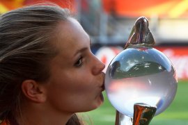 Martens, pesepakbola cantik asal Belanda yang kini jadi idola