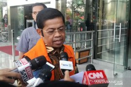 Izin berobat gigi, Idrus Marham ditemukan bersantai di kedai kopi