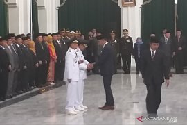 Terdakwa kasus suap Sunjaya diberhentikan 15 menit setelah dilantik sebagai Bupati