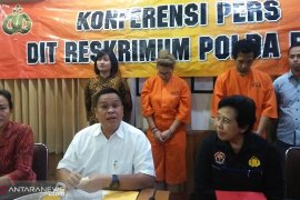 Polda Bali tahan tersangka "siram air panas"