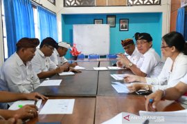 Bupati Klungkung bahas proyek fisik yang lambat dengan ULP