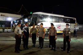 Antisipasi pergerakan massa, Polres Jember "sweeping" terminal dan stasiun