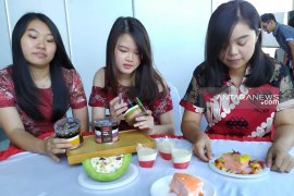 Mahasiswa Ubaya kreasikan "dessert" dari jamu