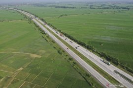 One-way route hopes to speed traffic from Jakarta- Surabaya-Bali