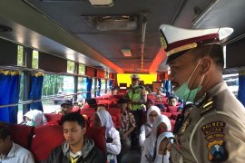 Polres Blitar razia bus antisipasi keberangkatan massa aksi "people power"