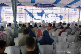 Penukaran Uang untuk Lebaran di halaman Kantor Gubernur Riau Page 2 Small