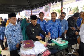 Disdagperinkop UKM Sijunjung gelar Bazar pangan