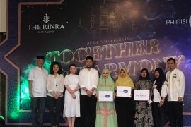 Manajemen The Rinra  santuni anak panti asuhan