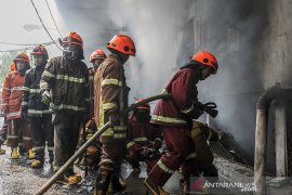Kebakaran pasar Kosambi Bandung