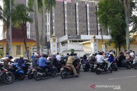 Waduh, ratusan pegawai Pemprov Riau terlambat upacara Harkitnas