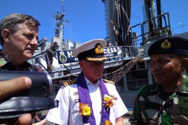 Kapal AL Australia sandar di Pelabuhan Makassar dengan misi kunjungi tujuh negara