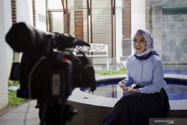 Melody Laksani rindu Tanah Suci Mekah