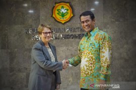 Indonesia invites Brazil to invest in sugar industry