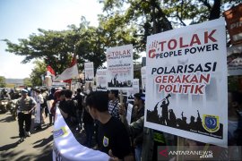 Aksi tolak People Power
