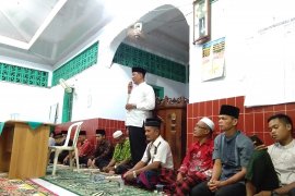 Wabup Pesisir Selatan minta orang tua kenalkan anak dengan masjid sejak dini