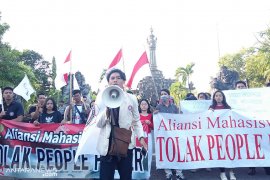 Mahasiwa se-Bali tolak "people power" di Monumen Bajra Sandhi-Denpasar (video)