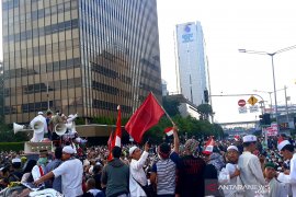 Amien Rais imbau massa tidak melakukan kekerasan