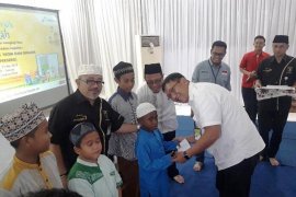 Pertamina Maluku-Papua berikan santunan bagi 393 anak yatim